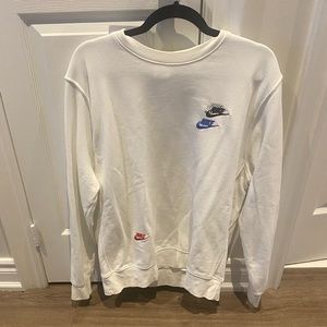 Like New Men's Nike Sweater - Size Large